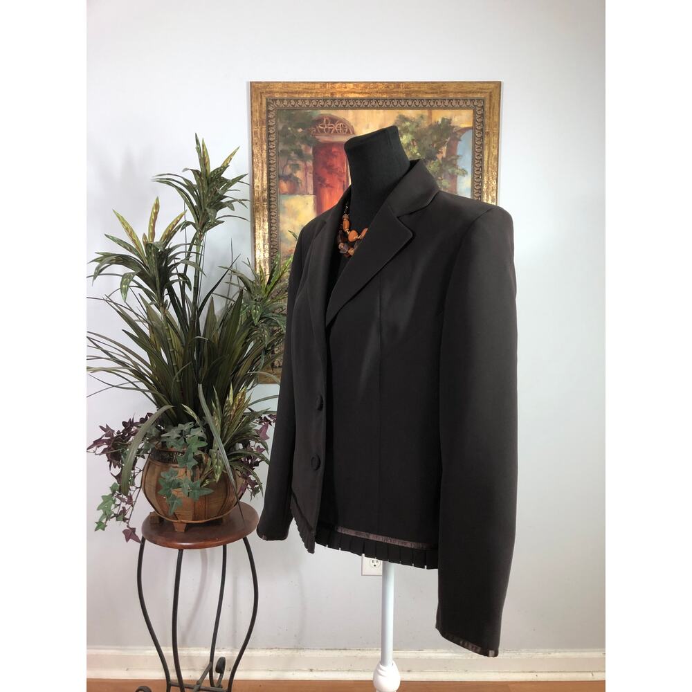 Dressbarn Blazer Women Size 12 Black Polyester Lined Pleated Trim Career Jacket - Picture 2 of 11